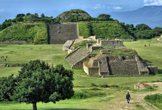 Monte Albán (Oaxaca) terletak di Mexico