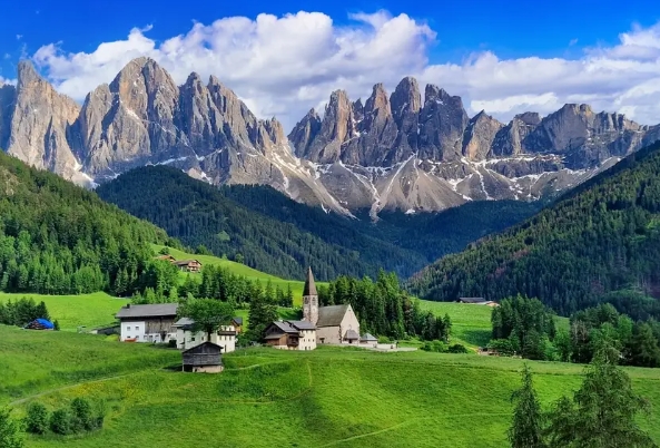 Pegunungan Alpen terletak di Negara Prancis