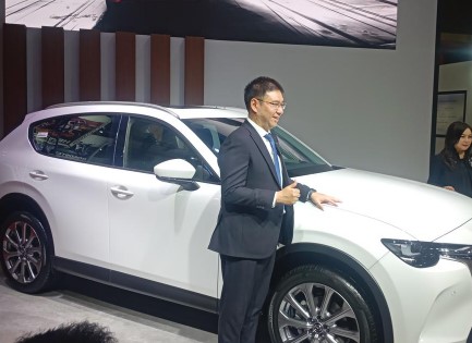 Read more about the article CX-60 Sport Dapat Pembaruan, Mazda Unjuk Gigi di IIMS 2026