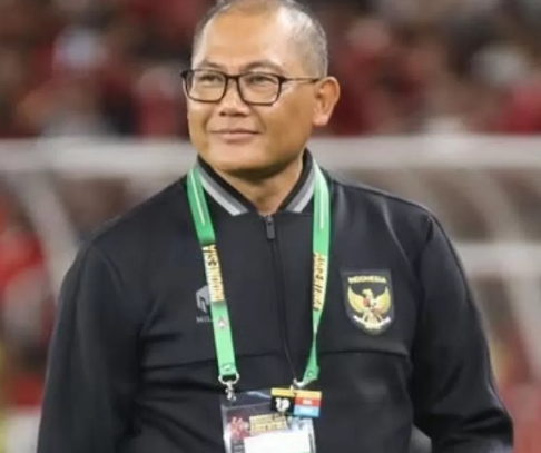 Read more about the article Waduh! Sumardji Dijatuhi Sanksi Berat FIFA, Dilarang Dampingi Timnas Indonesia 20 Laga